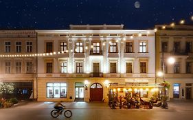 Hotel Pietryna